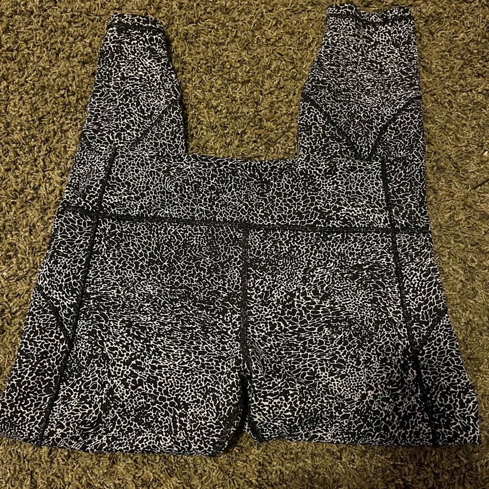 Size 12 lululemon leggings